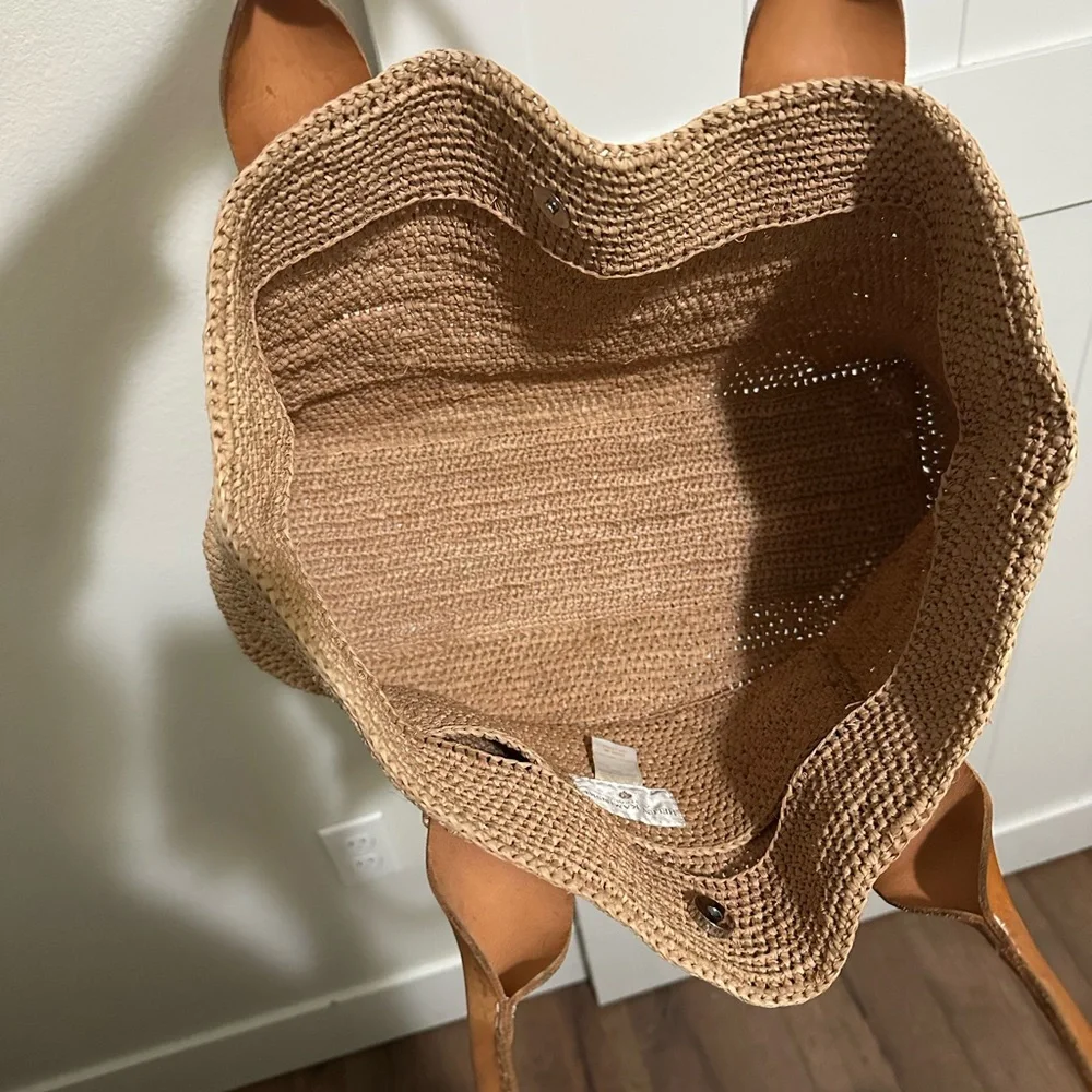 Helen Kaminski Natural Woven Tote with Tan Leather Handles - Picture 7 of 9